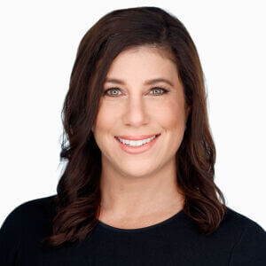 Profile Picture of Molly Bayer